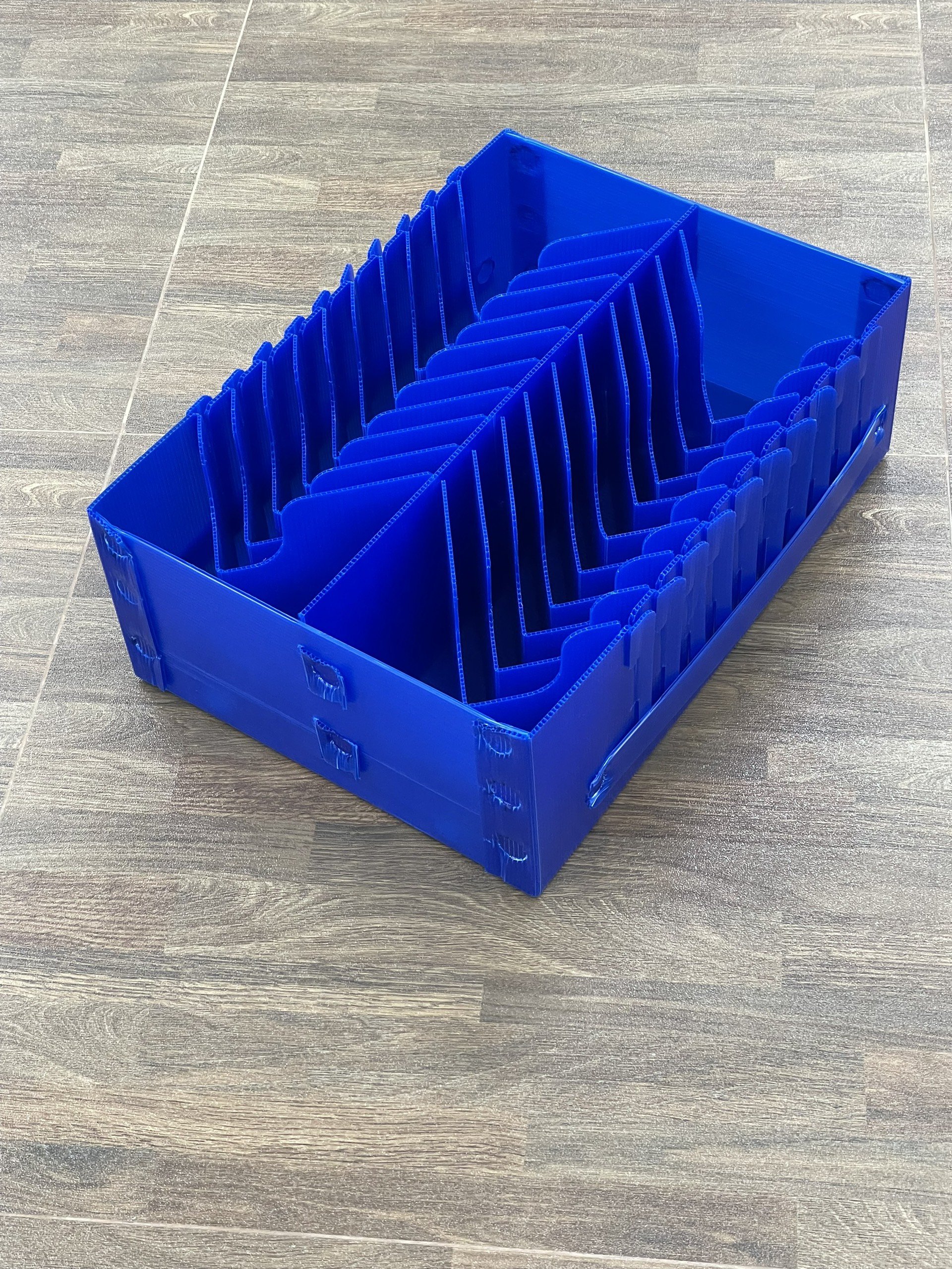 ưu điểm thùng nhựa danpla