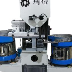 Máy tán đinh tự động
