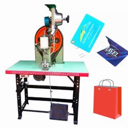 Máy đóng khoen thẻ tag , đóng khoen mác quần áo